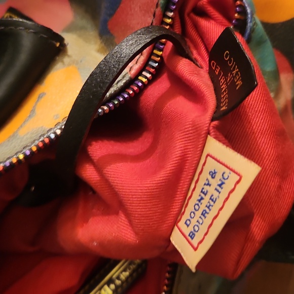 DOONEY AND BOURKE VINTAGE MULTICOLORED WONDER DUCKS HANDBAG - Picture 12 of 15